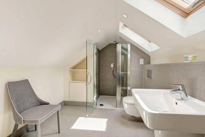 Cosy Two Bedroom Apartment  - Flat 59a - image 20