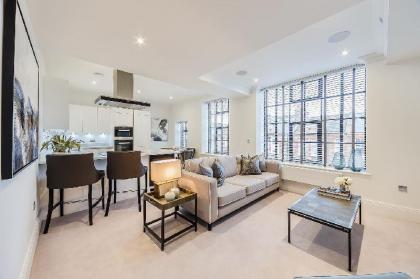 2 Bed Apartment 1st floor- Gated Riverside luxury
