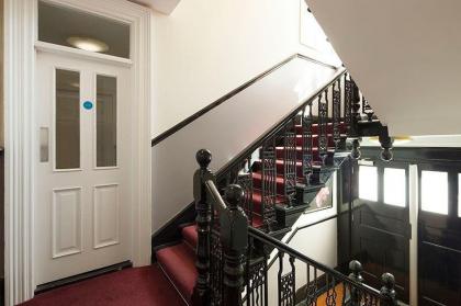 Luxury Two Bedroom Apartment in Hammersmith - 209A - image 9