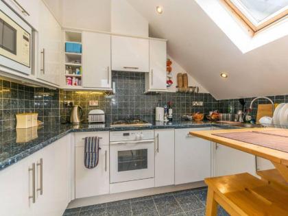 Trendy Studio MAIDA HILL - SK - image 4