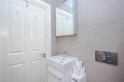Bright 1 Bedroom Apartment In Regent's Park - image 11