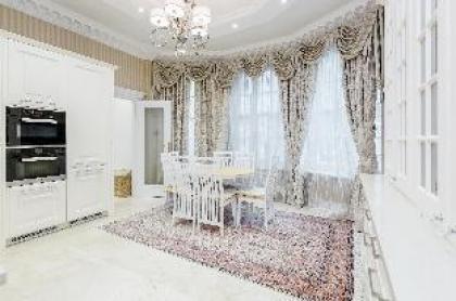 Palatial apartment Mayfair London - image 12