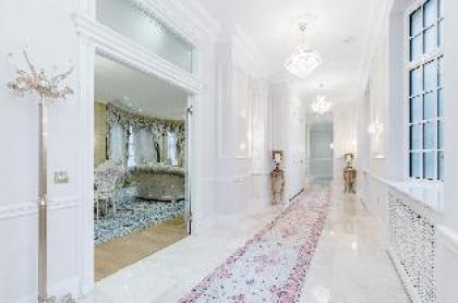 Palatial apartment Mayfair London - image 2
