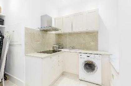 Palatial apartment Mayfair London - image 3
