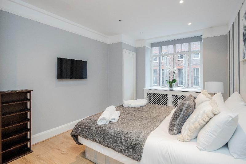 Superb 2 bed apartment Marylebone London - main image