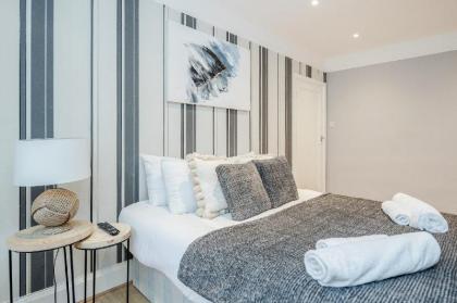 Superb 2 bed apartment Marylebone London - image 14