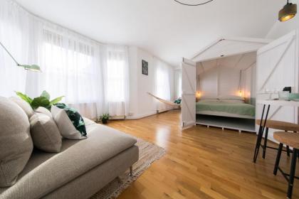 The Log Cabin in Holborn by the Design Traveller