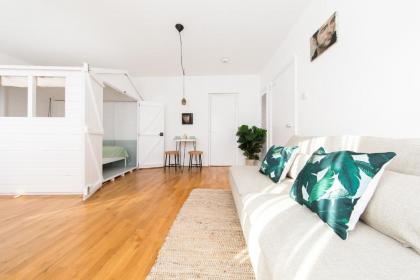 The Log Cabin in Holborn by the Design Traveller - image 3