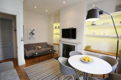 Flower Market Suites - image 19