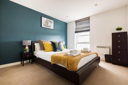 The Spitalfields Apartments - image 12