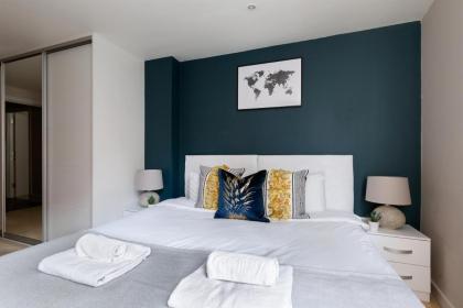 The Spitalfields Apartments - image 7