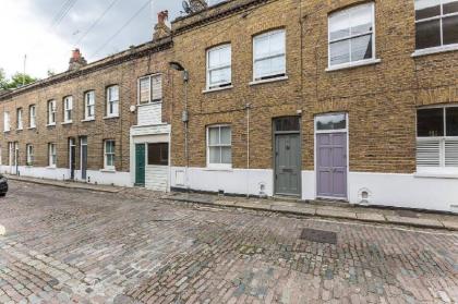 Beautiful 2 Bedroom terrace house in Camden - image 13