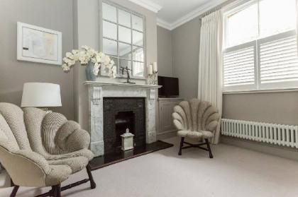 Beautiful 2 Bedroom terrace house in Camden - image 19