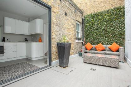 Beautiful 2 Bedroom terrace house in Camden - image 8