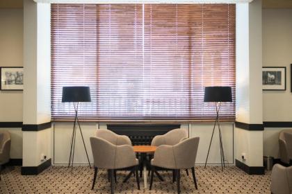 Lancaster Hall Hotel - image 13