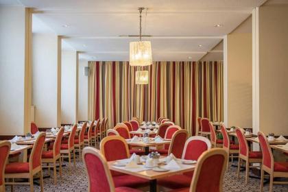 Lancaster Hall Hotel - image 2