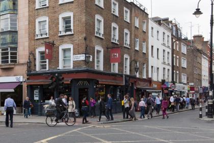 One Bed Serviced Apts near Oxford Street upper ground - image 18