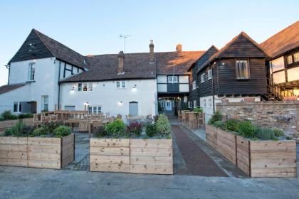 The Ostrich Inn Colnbrook London Heathrow