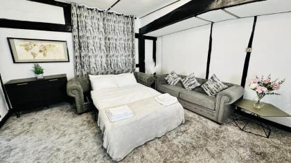 The Ostrich Inn Colnbrook London Heathrow - image 21