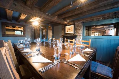 The Ostrich Inn Colnbrook London Heathrow - image 3
