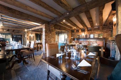 The Ostrich Inn Colnbrook London Heathrow - image 7