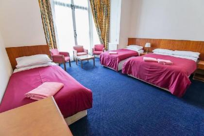 Avoca House Hotel