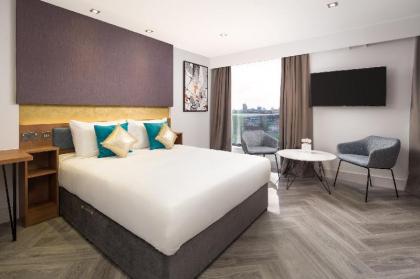 Roomzzz London Stratford - image 4