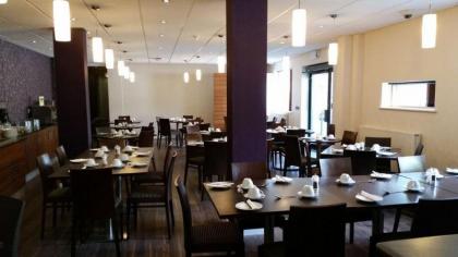 Lancaster Hotel - image 3