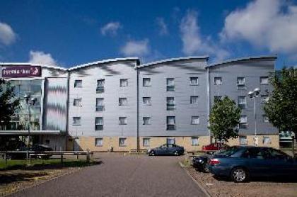 Premier Inn Watford Central - image 5