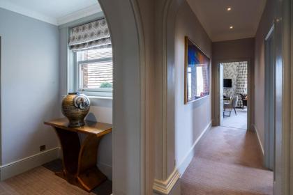 Petersham Hotel - image 19