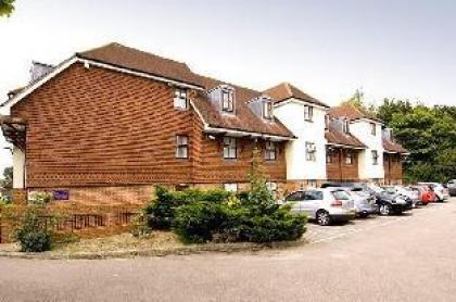 Premier Inn London Gatwick Airport South - London Road - image 12