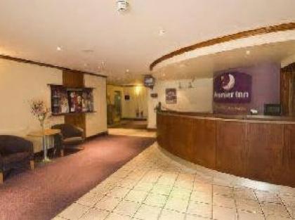 Premier Inn London Gatwick Airport South - London Road - image 15