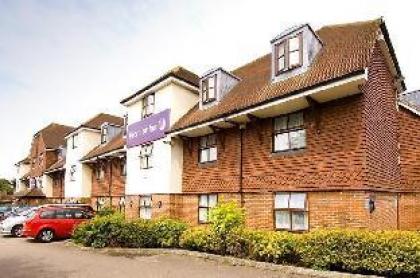 Premier Inn London Gatwick Airport South - London Road - image 2