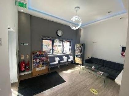 Premier Inn London Heathrow M4/J4 - image 15