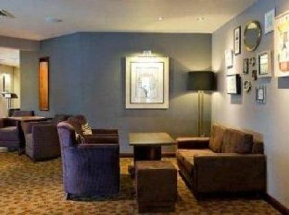 Premier Inn London Heathrow M4/J4 - image 3