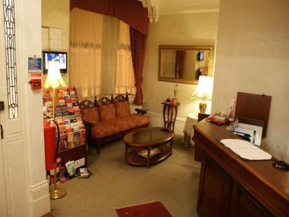 Kirkdale Hotel - image 2