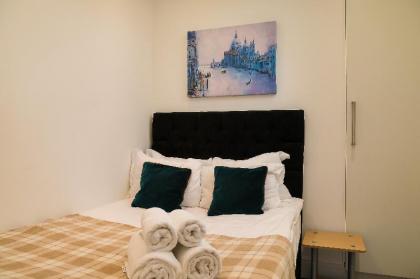 Cosy green 1-bedroom apartment