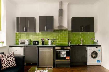 Edgware road modern 1-bedroom - image 2