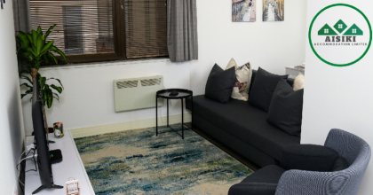 Charming 1Bed/ 1Bath w/free parking in Watford - image 5