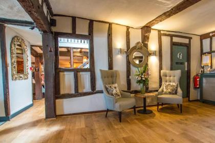 The Saracens Head Hotel - image 12