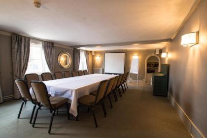 The Saracens Head Hotel - image 18