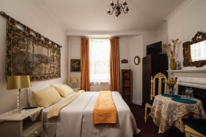 Dawson Place Juliette's Bed and Breakfast - image 7