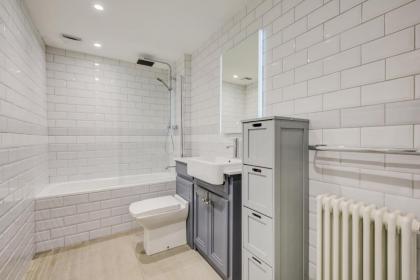 Victoria Belgravia Townhouse - image 30