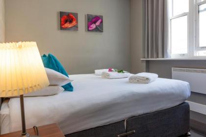 Deluxe Central City of London Apartments - image 18