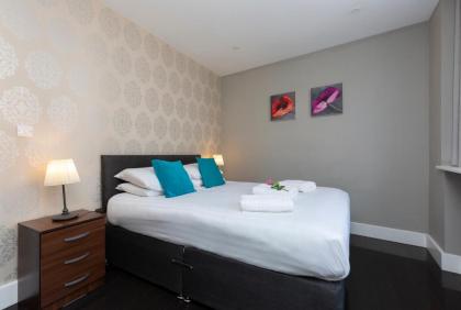 Deluxe Central City of London Apartments - image 20