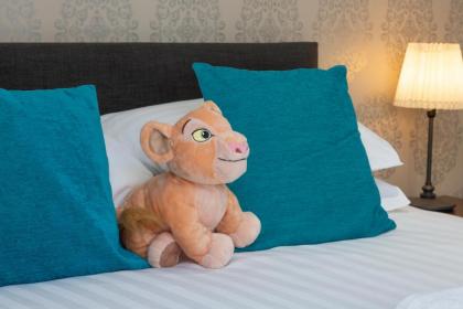 Luxury Central City of London Apartments - image 14