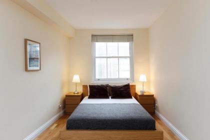 Fantastic Stays at Camden - image 19