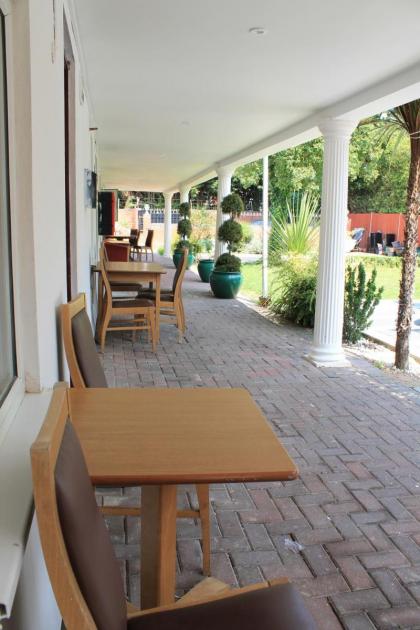 Skylark Guest House - image 10