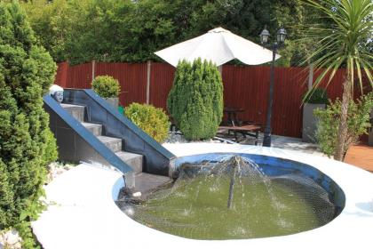 Skylark Guest House - image 5