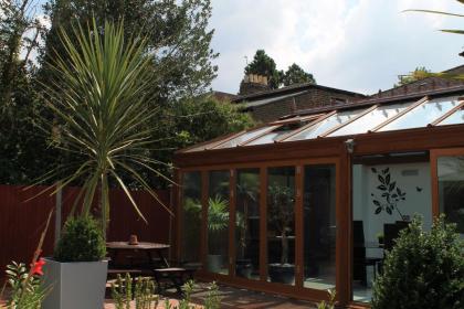 Skylark Guest House - image 6